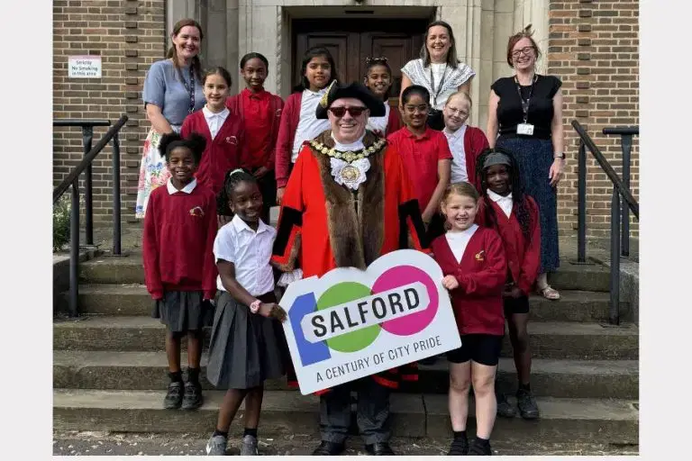 Salford Ceremonial Mayor Hosts Primrose Hill Pupils
