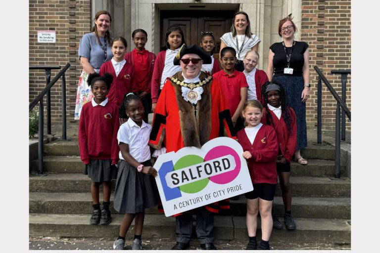 Salford Ceremonial Mayor Hosts Primrose Hill Pupils