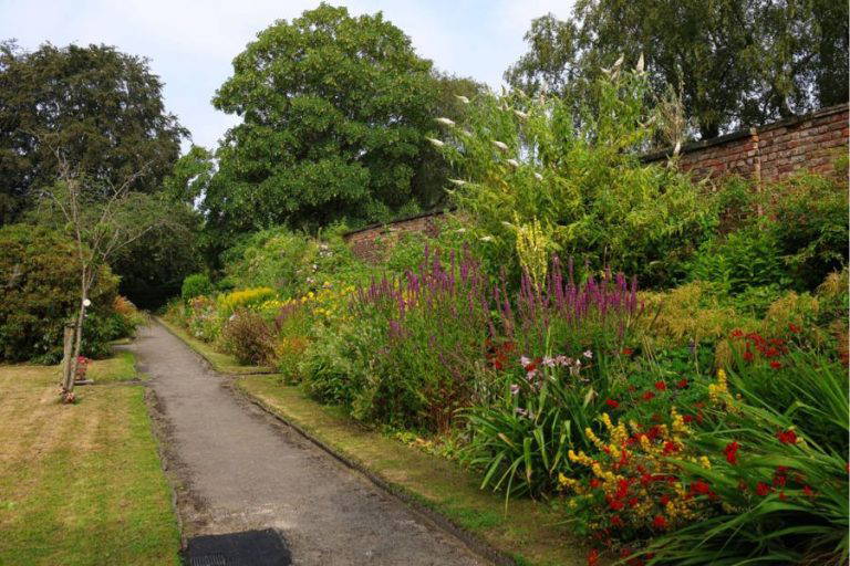 One Trafford Celebrates Retaining 12 Green Flag Awards